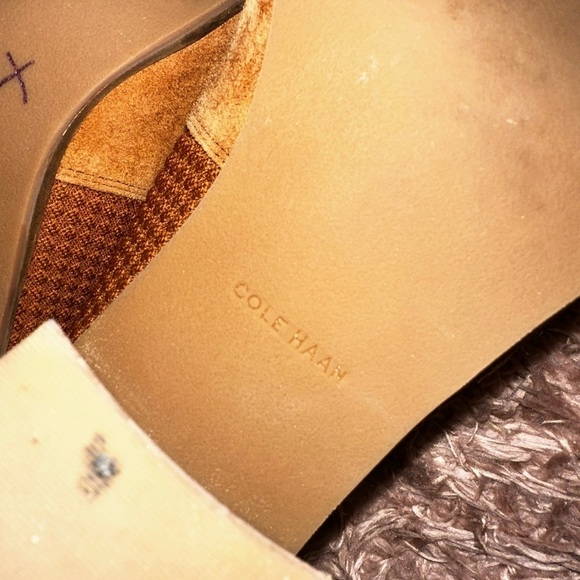 Cole Haan Womens Stylish Maggie suede Tan Ankle Boots 9B fall Spring like new - Picture 11 of 11